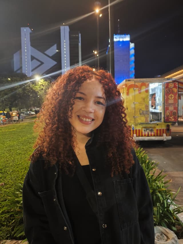 Foto da autora Adriele Lobas